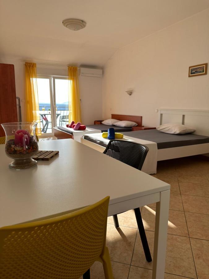 Apartments Badnje Dramalj Extérieur photo
